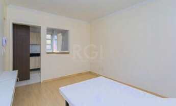 Imagem 4: Porto Alegre - Apartamento Padrão - Petrópolis