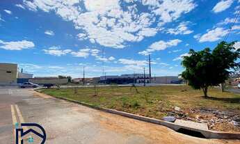 Imagem 3: Área comercial em Avenida Independência