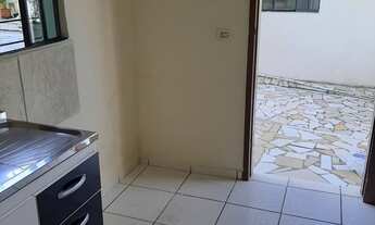 Imagem 2: Cômodo(porão) para alugar no Pilarzinho