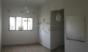 Imagem: Apartamento de 2 Dormitórios com Armários