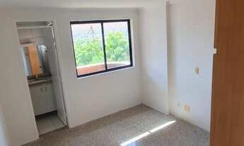 Imagem 3: Apartamento para venda possui 150 metros quadrados com 4 quartos em Guararapes - Fortaleza