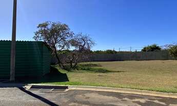 Imagem 4: Casa de condomínio para venda tem 887 metros quadrados em Jardim Karaíba - Uberlândia - MG