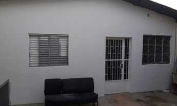 Imagem 3: Vendo pavilhão com casa nos fundos