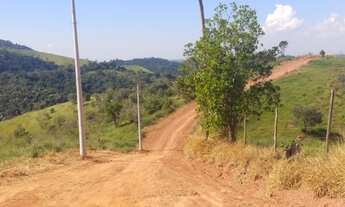 Imagem 7: Terrenos de 2.500m² em empreendimento fechado com portão de acesso