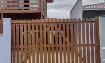 Imagem 2: Casa para venda possui 100 metros quadrados com 3 quartos em Ubatuba - São Francisco do Su