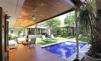 Imagem: Encantador sobrado em local nobre do bairro