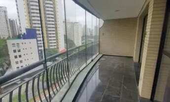 Imagem 4: Apartamento com 143 m² de área útil, 4 Dormitórios sendo 2 suítes, 3 vagas