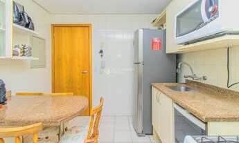 Imagem 7: Apartamento para venda tem 85 metros quadrados com 3 quartos em Jardim Botânico - Porto Al