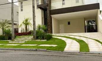 Imagem 3: Casa em Condomínio de Alto Padrão, com 440 m² .4 suítes. Área Gourmet. Piscina Natural