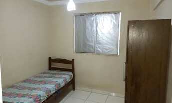 Imagem: Ofereço quarto mobiliado