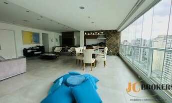 Imagem 5: Apartamento com 220 m² de área útil, 3 suítes, 4 vagas