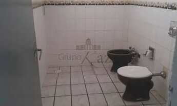 Imagem 4: Jacarei - Casa Padrão - Parque Itamarati