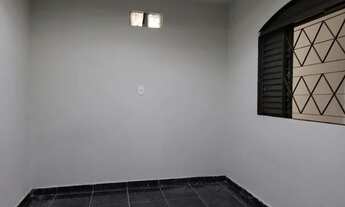 Imagem 4: Alugo ap térreo de 2 quartos, sala, cozinha, garagem, qc 02 santa maria df