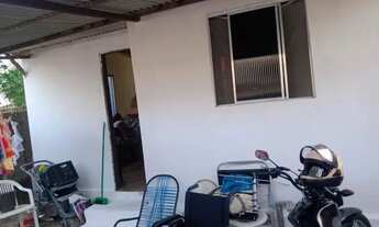 Imagem 2: Vendo 2 Casas Casa com 3 dormitórios