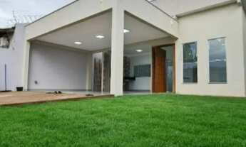 Imagem: CASA DE ESQUINA ALICE BARBOSA - 3 QUARTOS