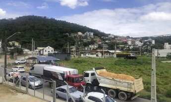 Imagem 6: Casa para Locação em São José, Forquilhas, 2 dormitórios, 1 banheiro, 1 vaga