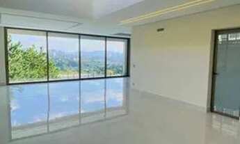 Imagem 7: Casa à Venda em Condomínio com 4 Quartos e 6 banheiros sendo 578m²