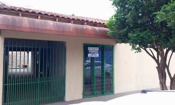 Imagem: Casa bem confortável, com 4 quartos bairro