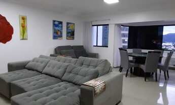 Imagem 2: Amplo e Confortável Apto 1Suit+3Q Poucos Passos do Praia de Balneário Camboriú