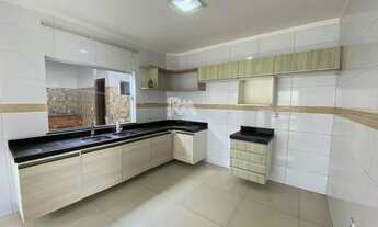 Imagem 7: ALUGO UMA MAGNIFICA CASA COM DOIS PAVIMENTOS E FINO ACABAMENTO EM CONDOMIINIO FECHADO, APR