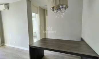 Imagem 5: EXCLUSIVIDADE GUARIDA: apartamento diferenciado, andar alto, semi mobiliado, de 2 dormitór