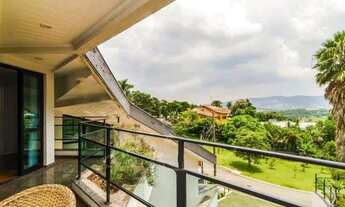 Imagem 3: Ampla casa, em Condomínio Clube, disponível para venda/locação. 800 m² com 4 suítes. Quint