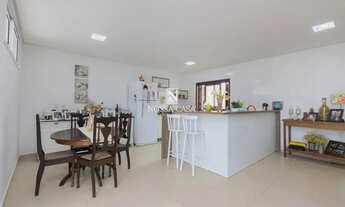 Imagem 5: Casa com 3 dormitórios com amplo pátio e piscina