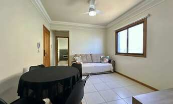 Imagem 5: No centro, junto a praça e mar, todo mobiliado, andar alto!