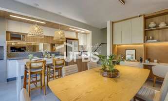 Imagem 3: Casa a venda,4 quartos,sendo 3 suites . Mudar em abril 2026