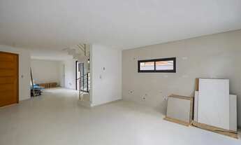 Imagem 7: Sobrado para venda possui 17666 metros quadrados com 3 quartos em Santa Felicidade - Curit