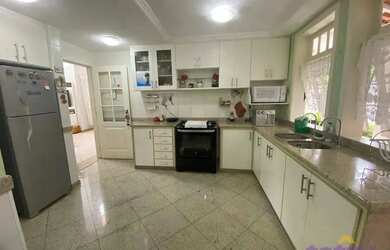 Imagem 13: Casa com suíte térrea à Venda no Jardim Normandia em Volta Redonda RJ. 4 quartos