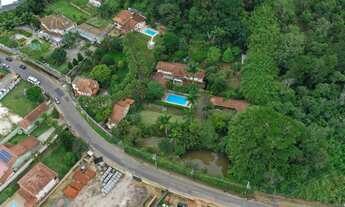 Imagem 2: Uma casa que respira calma e conforto, em mais do 6.000 m² de terreno para venda ou locaçã