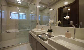 Imagem 5: Mansão Cinematográfica - 490m² - 5 suítes - Mobiliada e Decorada