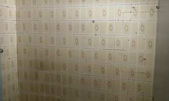 Imagem 7: Casa com 01 dormitório, sala, cozinha, banheiro e área de serviço - com 01 vaga de garagem