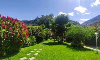 Imagem 3: Casa com localização privilegiada, metragem excelente e área externa com muitas possibilid