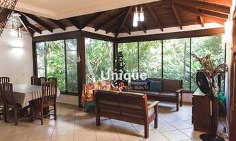 Imagem 2: CASA IMPECÁVEL Casa em condomínio com 4 dormitórios