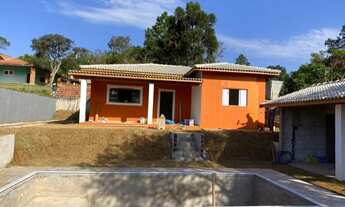 Imagem 5: Casa para venda possui 110 metros quadrados com 3 quartos em Pouso Alegre - Santa Isabel