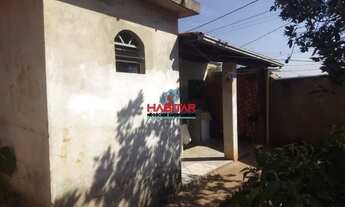 Imagem 4: Casa para venda tem 10 metros quadrados com 3 quartos em Centro - Itatiaiuçu - MG