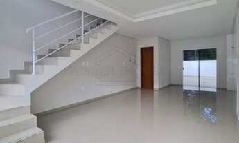 Imagem 2: Sobrado para Venda em São José, Jardim Botânico, 2 dormitórios, 2 suítes, 3 banheiros, 2 v