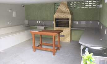 Imagem 7: Apartamento em prédio tradicional de Ipanema