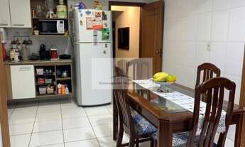 Imagem 5: Tijuca - Rua Alzira Brandão - casa com 3 andares - varanda - 3 quartos - terraço - 1 vaga