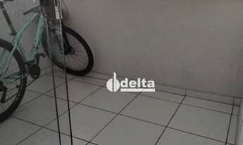 Imagem 5: Apartamento com 2 dormitórios para alugar, 63 m² por R$ 1.000,00/mês - Jardim Patrícia - U