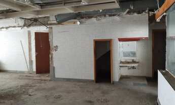 Imagem 3: Prédio com 2 andares na Estrada do Portela - Madureira