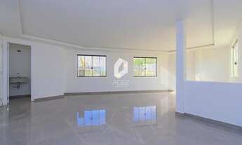 Imagem 5: Tríplex com 03 quartos, terraço e amplo terreno