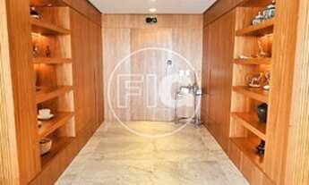 Imagem 4: PARQUE CIDADE JARDIM - JARDIM PANORAMA - Venda ou Locação - 256 m² - 3 Suítes - 4 Vagas