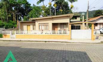 Imagem: Maravilhosa casa semi mobiliada, no Bairro