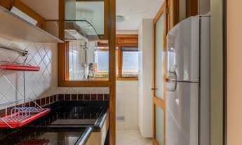 Imagem 7: Apartamento de 2 dormitórios com 2 vagas de garagem no Bairro Petrópolis