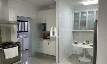 Imagem 6: Apartamento com 250m², com 3 suítes, 4 vagas demarcadas, com ótima localização no Morumbi