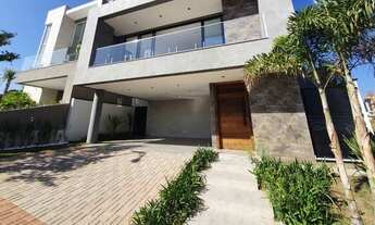 Imagem 1: Casa para Venda em Jundiaí, Jardim Novo Mundo, 3 dormitórios, 3 suítes, 4 banheiros, 4 vag