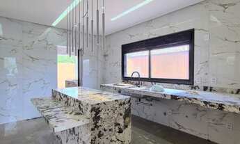 Imagem 7: Casa de condomínio para venda possui 310 metros quadrados com 4 quartos